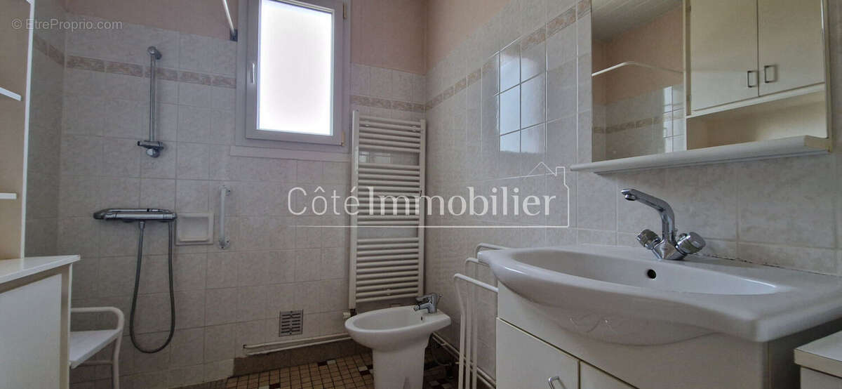 Maison de plain-pied à proximité immédiate du bourg  Saint-Michel - photo 5