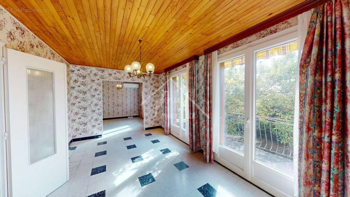 Maison lumineuse de 82 m² à Diou avec jardin - photo 3