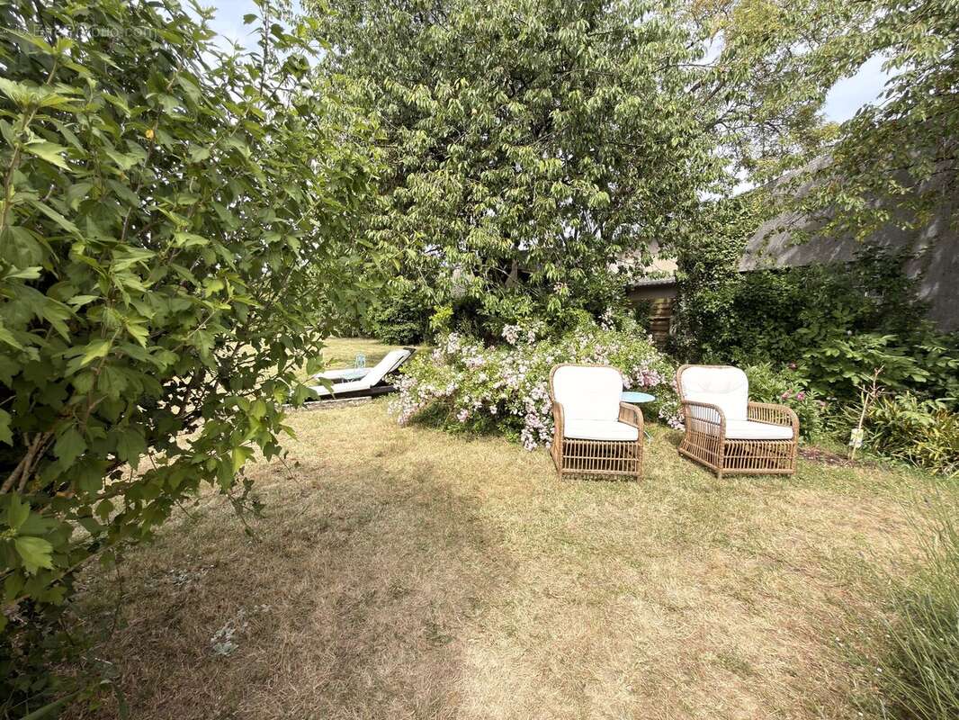 Charmante maison en pierre au cœur du village avec jardin et piscine hors-sol - photo 18