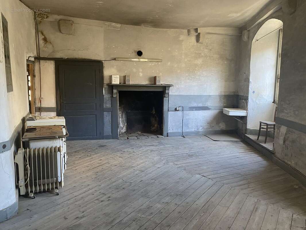 Maison 164 m² à Eymoutiers  - photo 4
