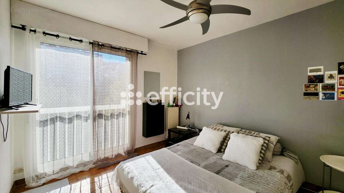 Appartement à MARSEILLE-11E