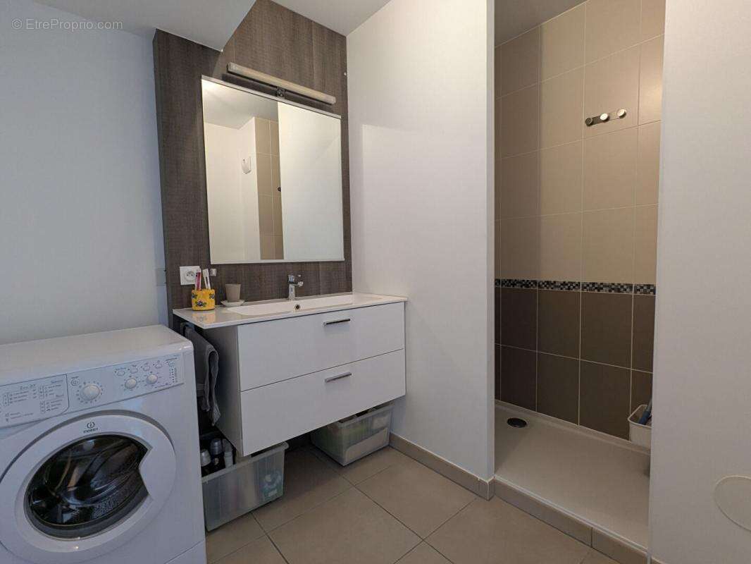 Appartement à TASSIN-LA-DEMI-LUNE