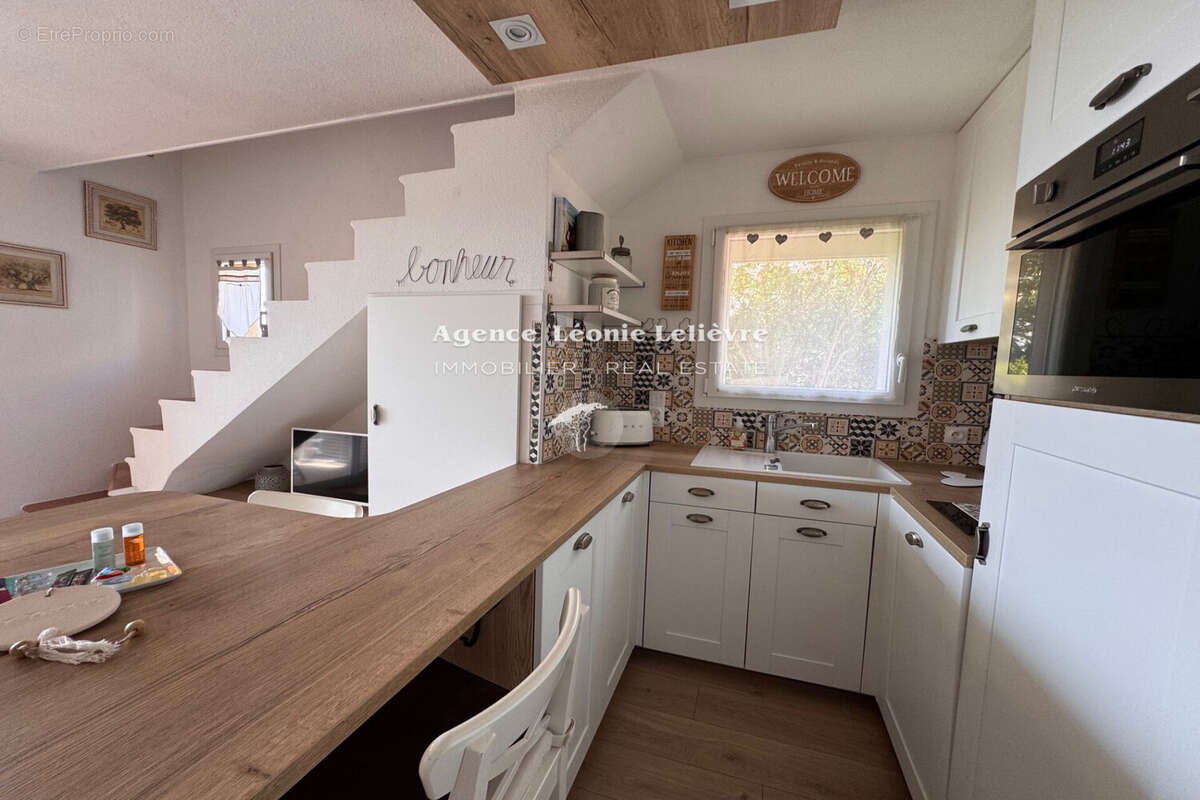 Maison à LES ISSAMBRES