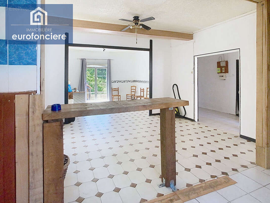 Maison à AIX-EN-OTHE