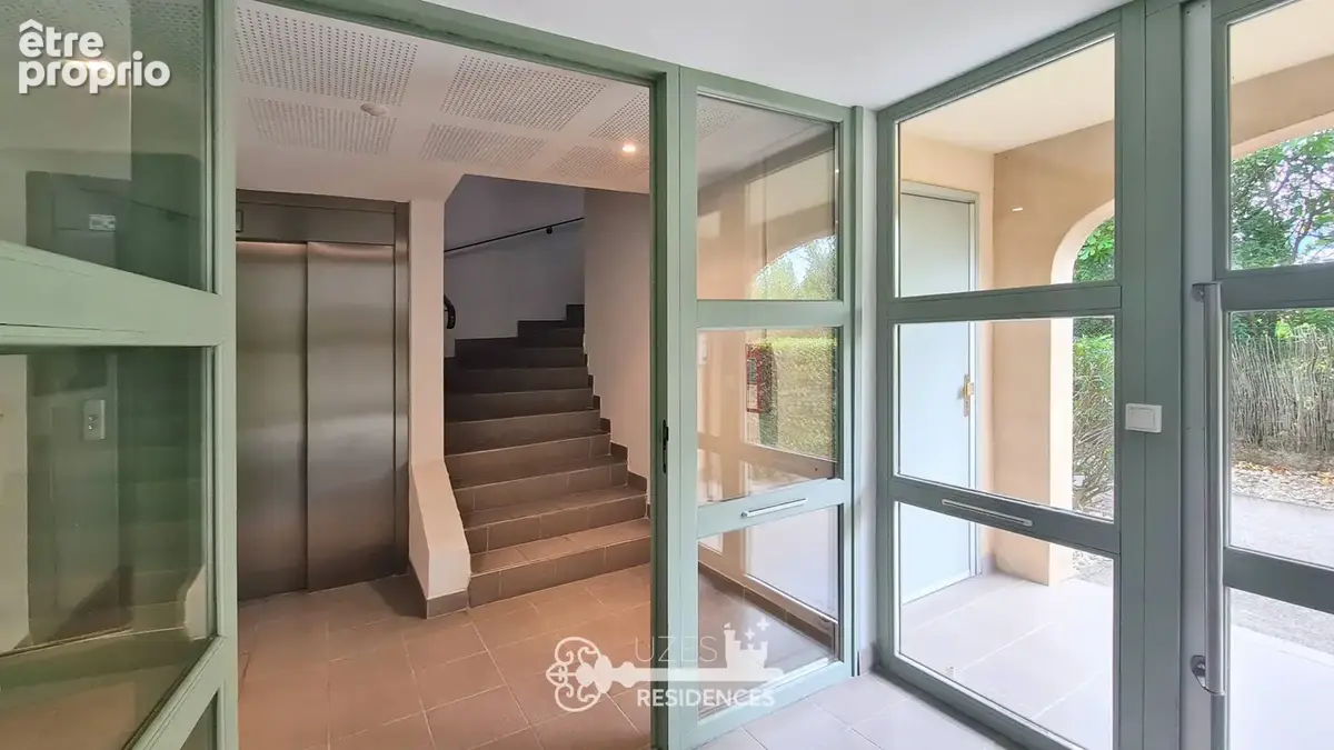 Appartement 3 chambres avec terrasse et vues verdoyantes à Uzès - photo 17