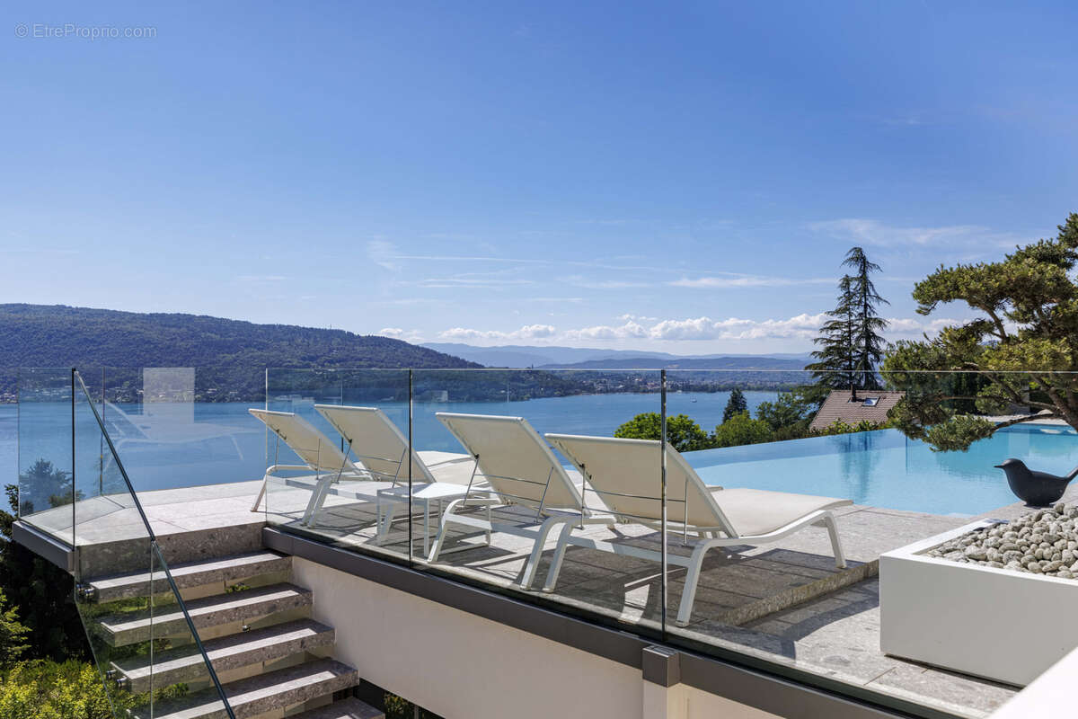 Villa d'exception dominant le lac - photo 55