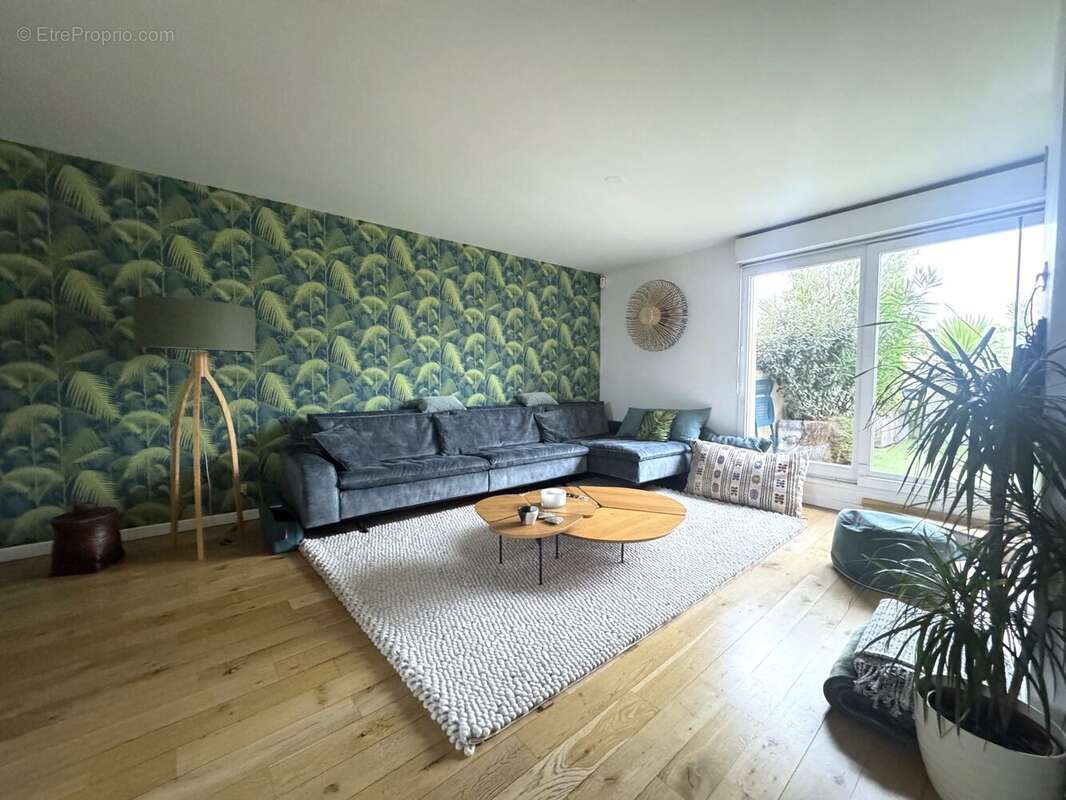 Appartement à COLOMBES
