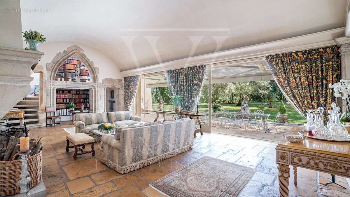 Maison à AURIBEAU-SUR-SIAGNE