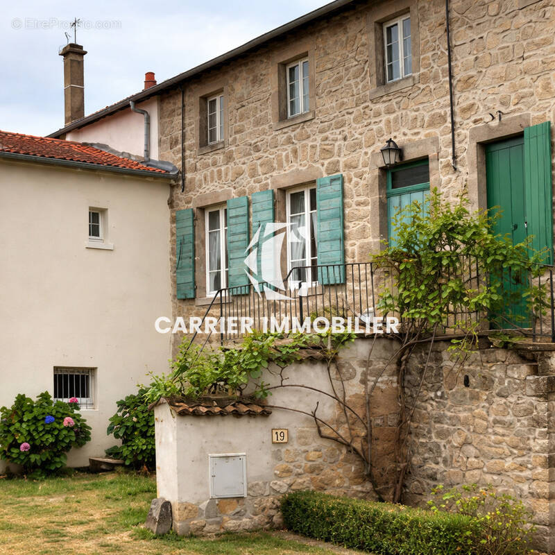 Maison à MESSIMY