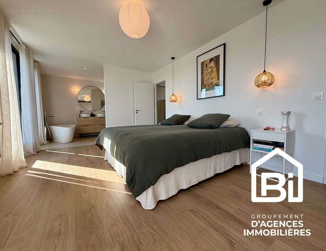 Maison à BRETTEVILLE-SUR-ODON