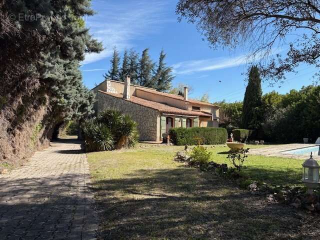 Maison à SAINT-ANDRE-DE-SANGONIS