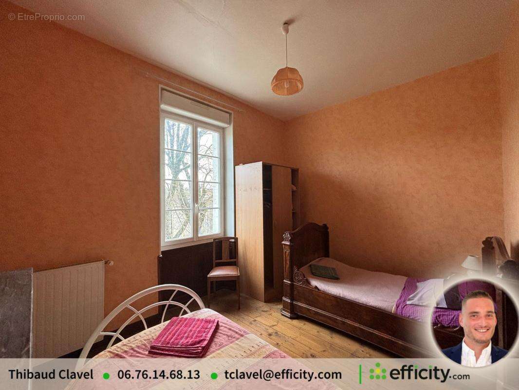 Maison 416 m² à Saint-Cybardeaux  - photo 15