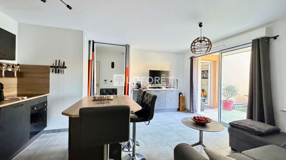Appartement à FLEURIEUX-SUR-L'ARBRESLE