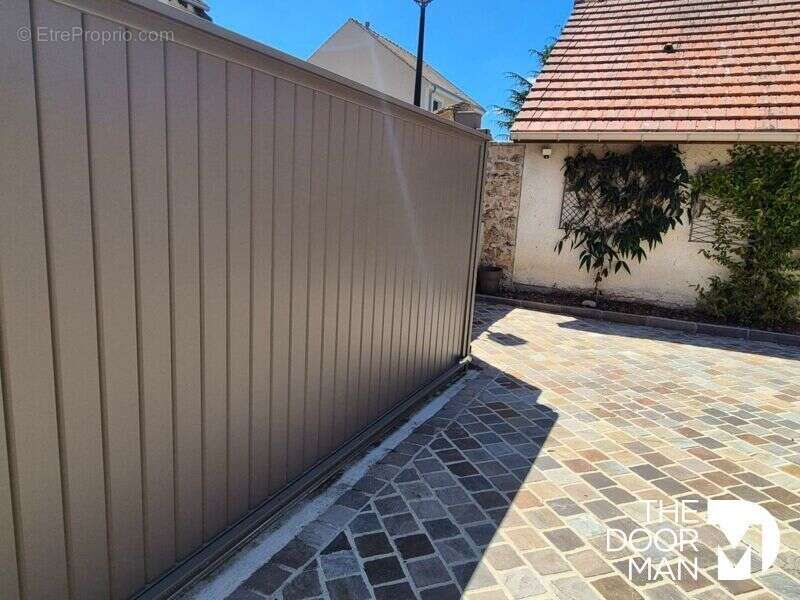 Maison à CERNAY-LA-VILLE