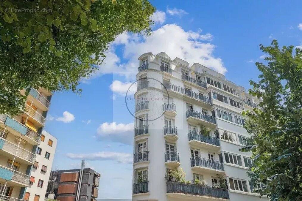 Appartement à PARIS-20E