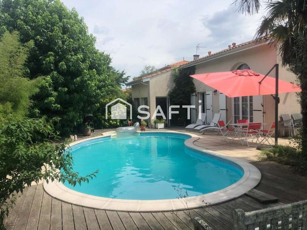 Photo 2 - Maison à MERIGNAC