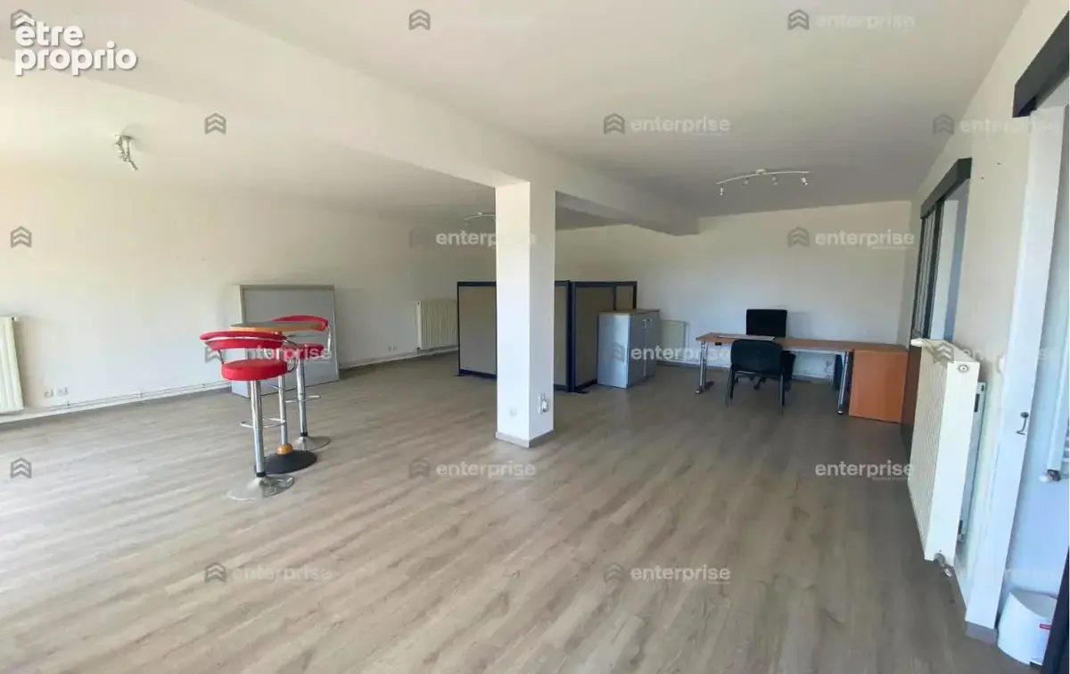 Local commercial - photo 2