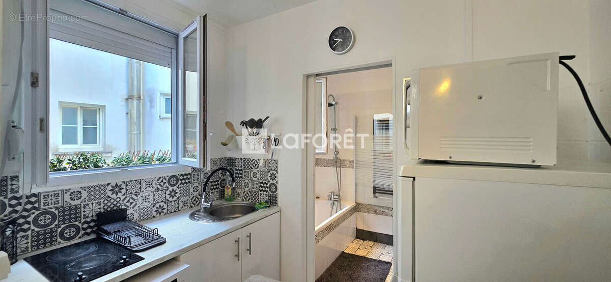 Appartement à PARIS-17E