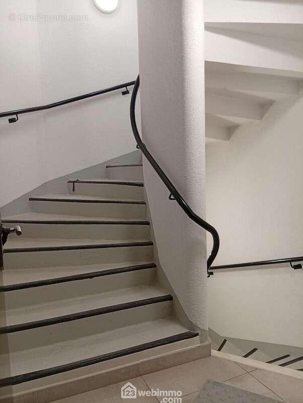 Appartement à LE LUC