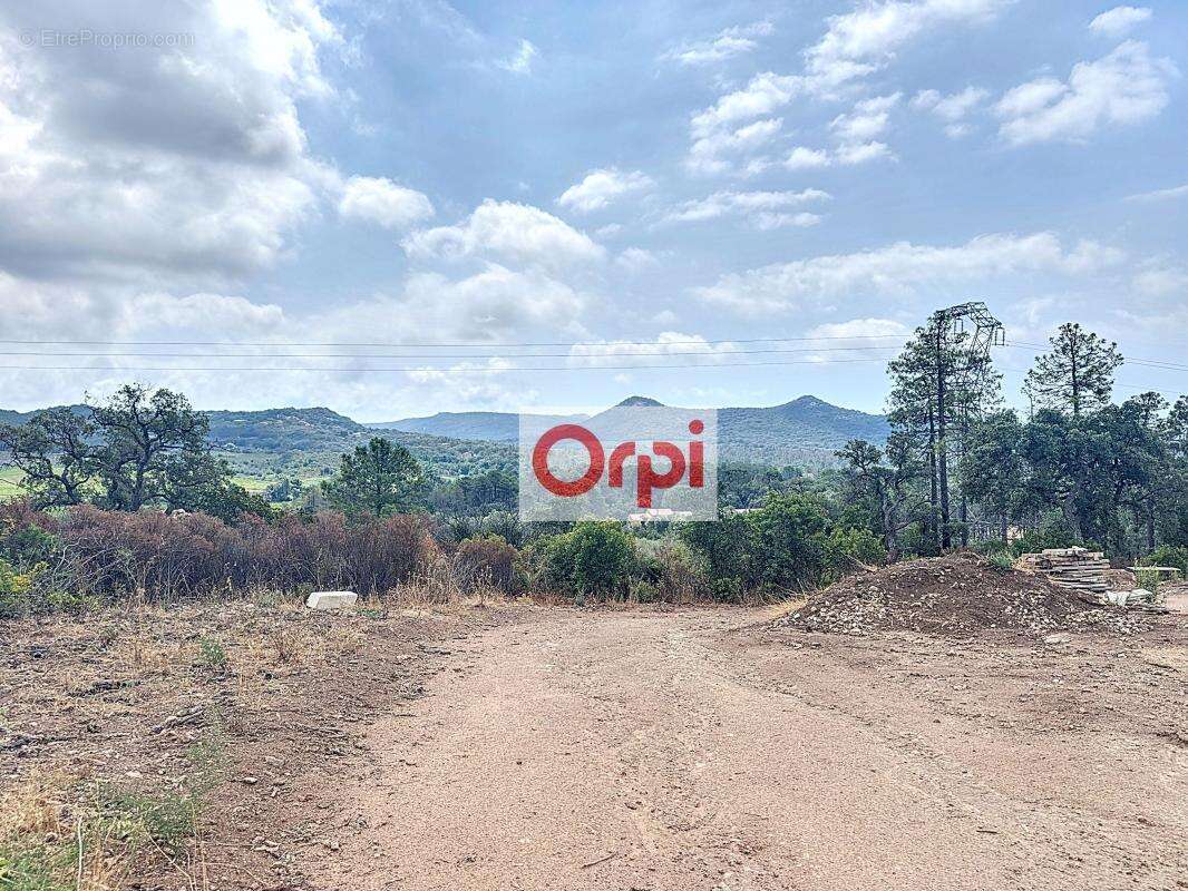 Terrain À Vendre avec permis de construire pour 11 villas en duplex - photo 3