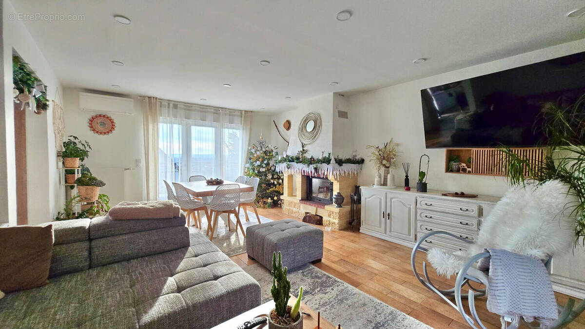 Maison à ATHIS-MONS