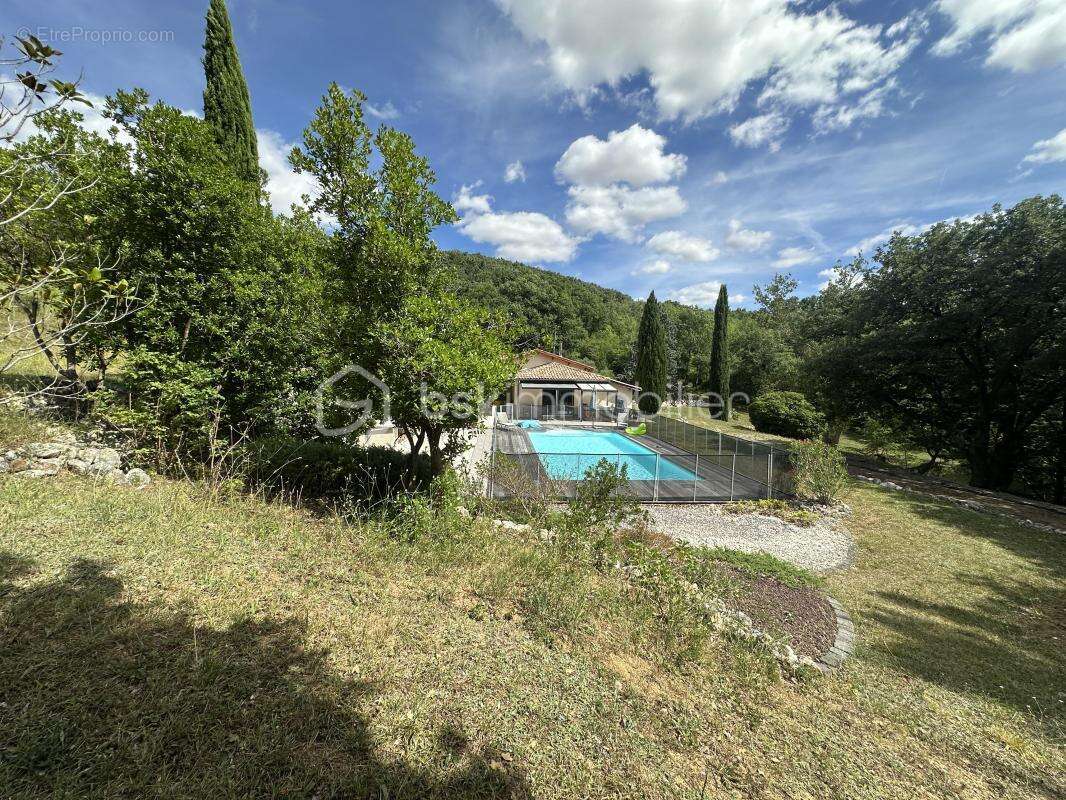 Propriete dans un environnement privilegie- îlot de fraicheur de 1,5 hectare avec vue sur la vallee de la garonne - photo 10