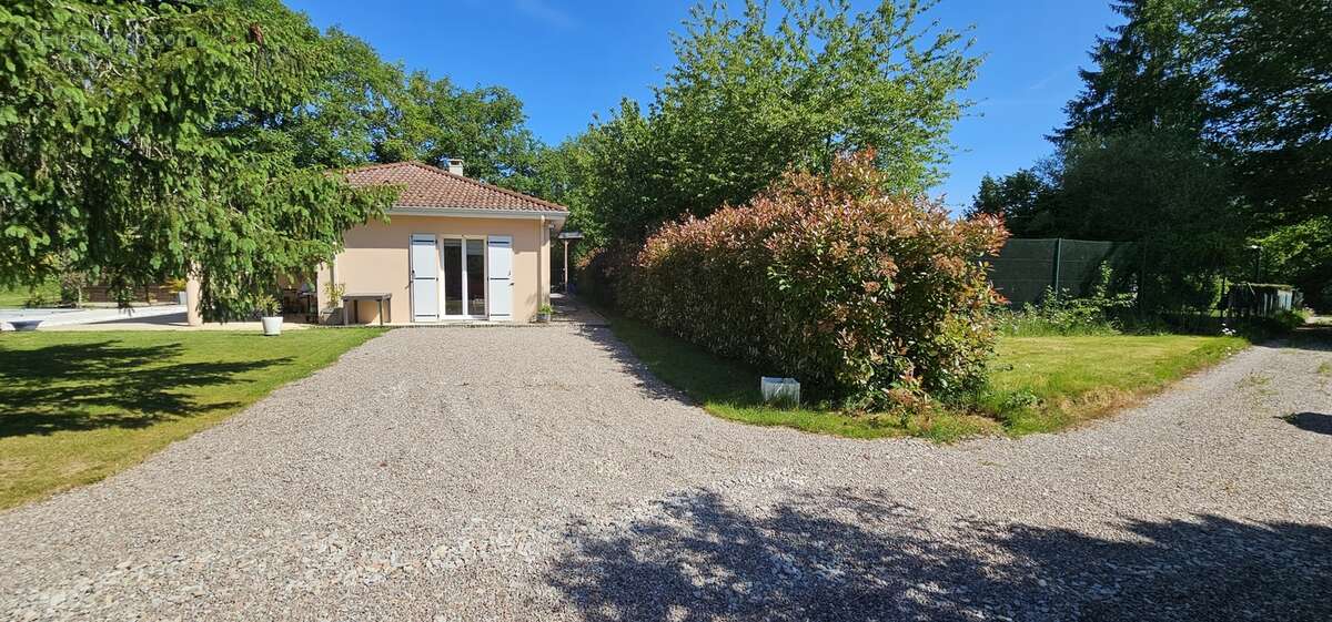 Maison à BOSMIE-L'AIGUILLE