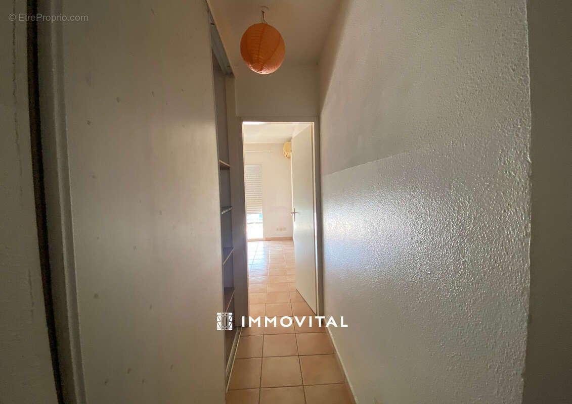 Studio de 27,78 m2 Marina de Rivière-Sens - Gourbeyre - photo 6