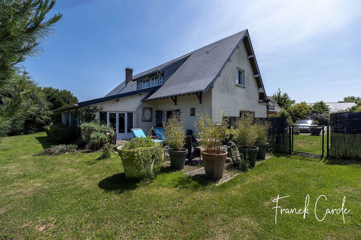 Maison à BUCHY