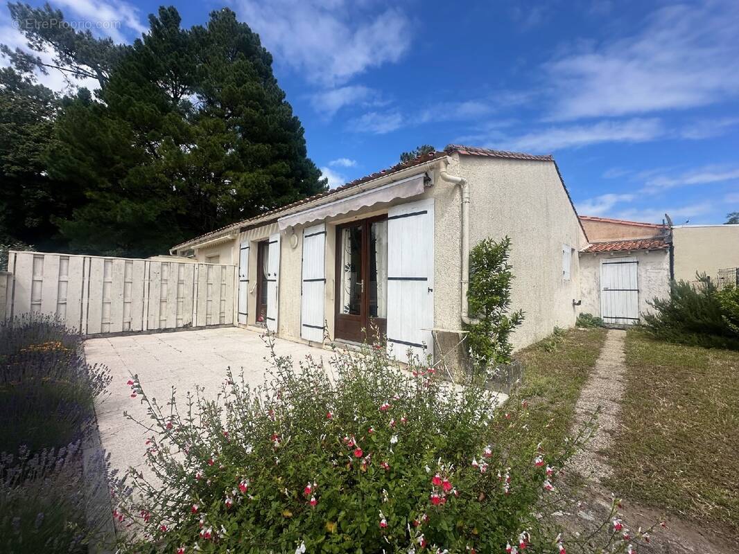 Maison à SAINT-GEORGES-DE-DIDONNE