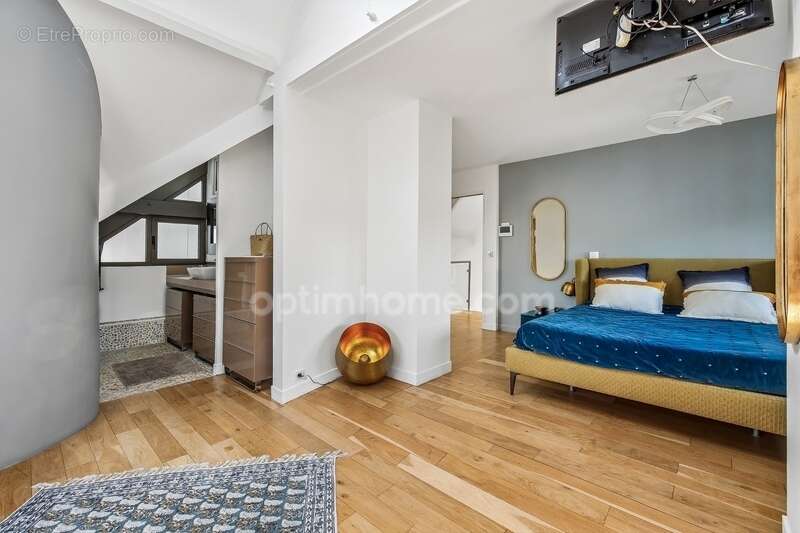 Maison à VERNEUIL-SUR-SEINE