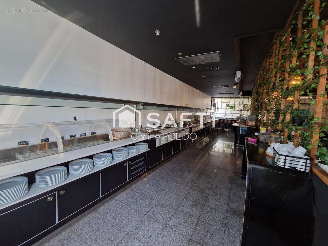 Photo 7 - Commerce à CREPY-EN-VALOIS