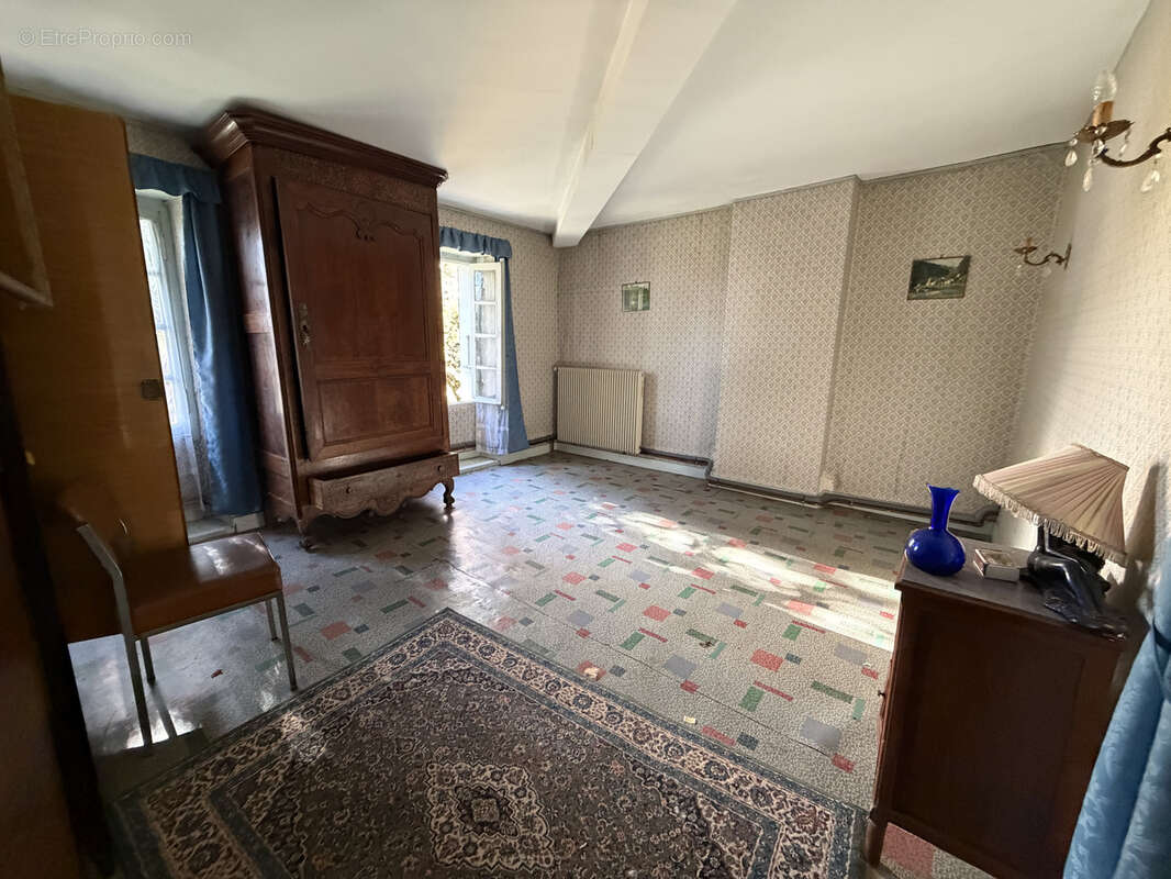 Maison à TONNAY-CHARENTE