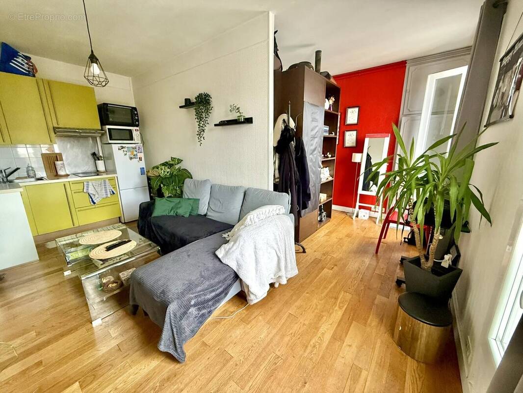 Appartement à PARIS-11E