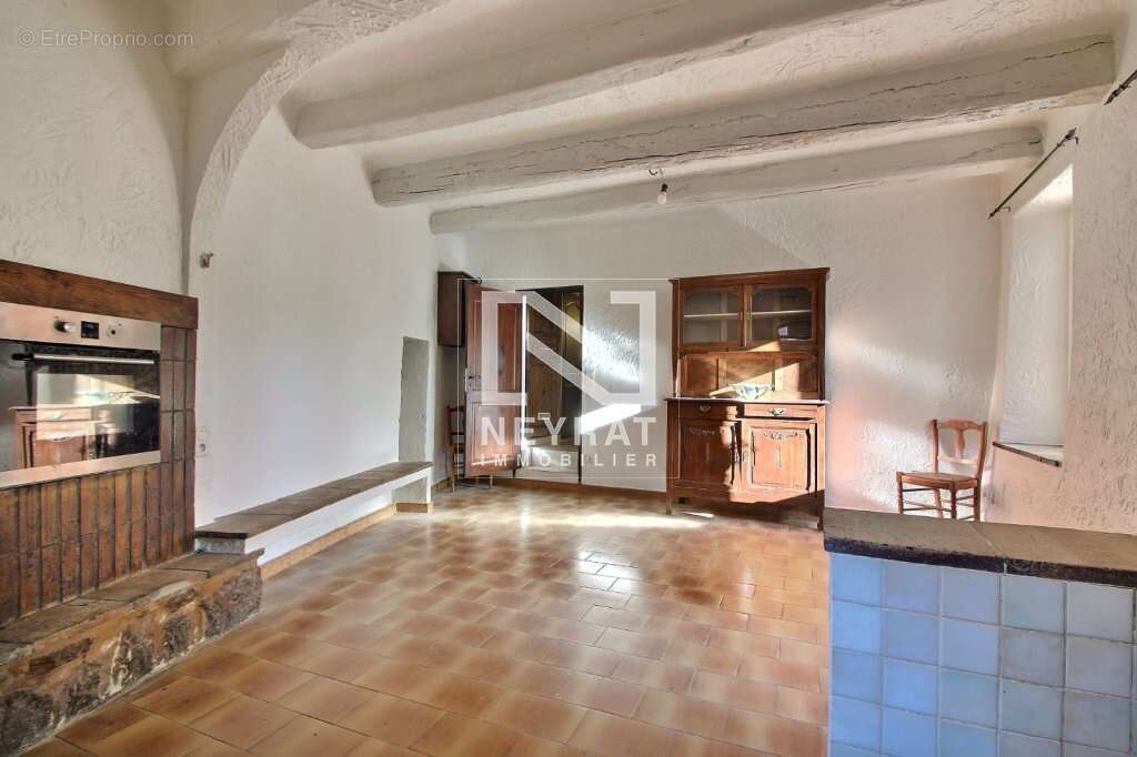 Appartement à FAYENCE