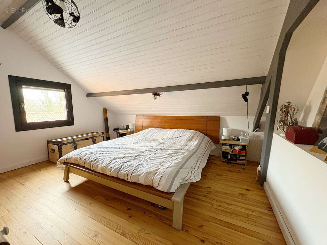 Maison à LONGUEVILLE