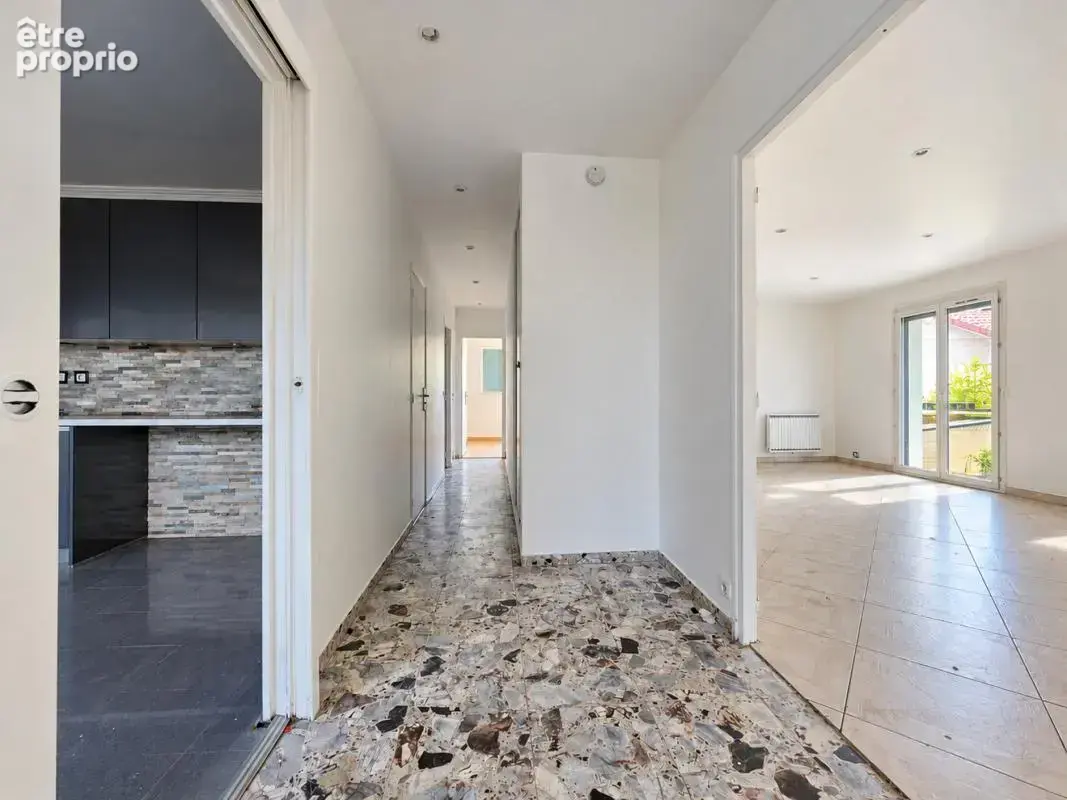 Maison 6 pièces 192 m² à vendre à Montigny-Les-Cormeilles (95370) - photo 2