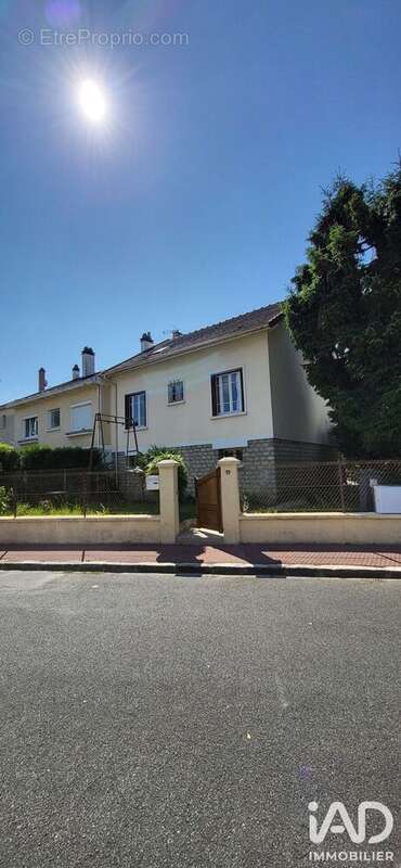 Photo 8 - Maison à VELIZY-VILLACOUBLAY