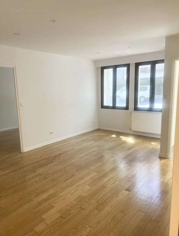 Appartement à LEVALLOIS-PERRET