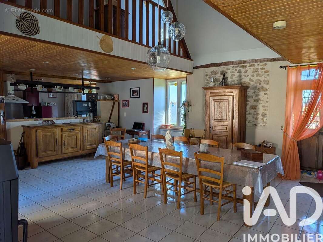 Photo 4 - Maison à LA PORCHERIE