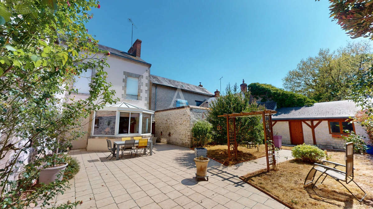 Maison familiale 8 pièces - 206 m2 - Centre ville de Neuville-aux-bois - photo 15