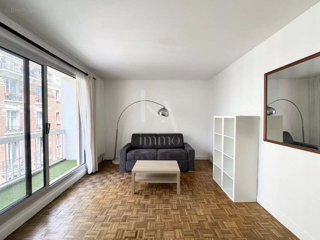 Appartement à PARIS-15E