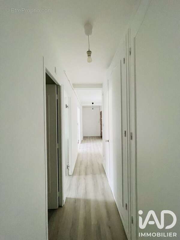 Photo 8 - Appartement à SAINT-JULIEN-LES-VILLAS