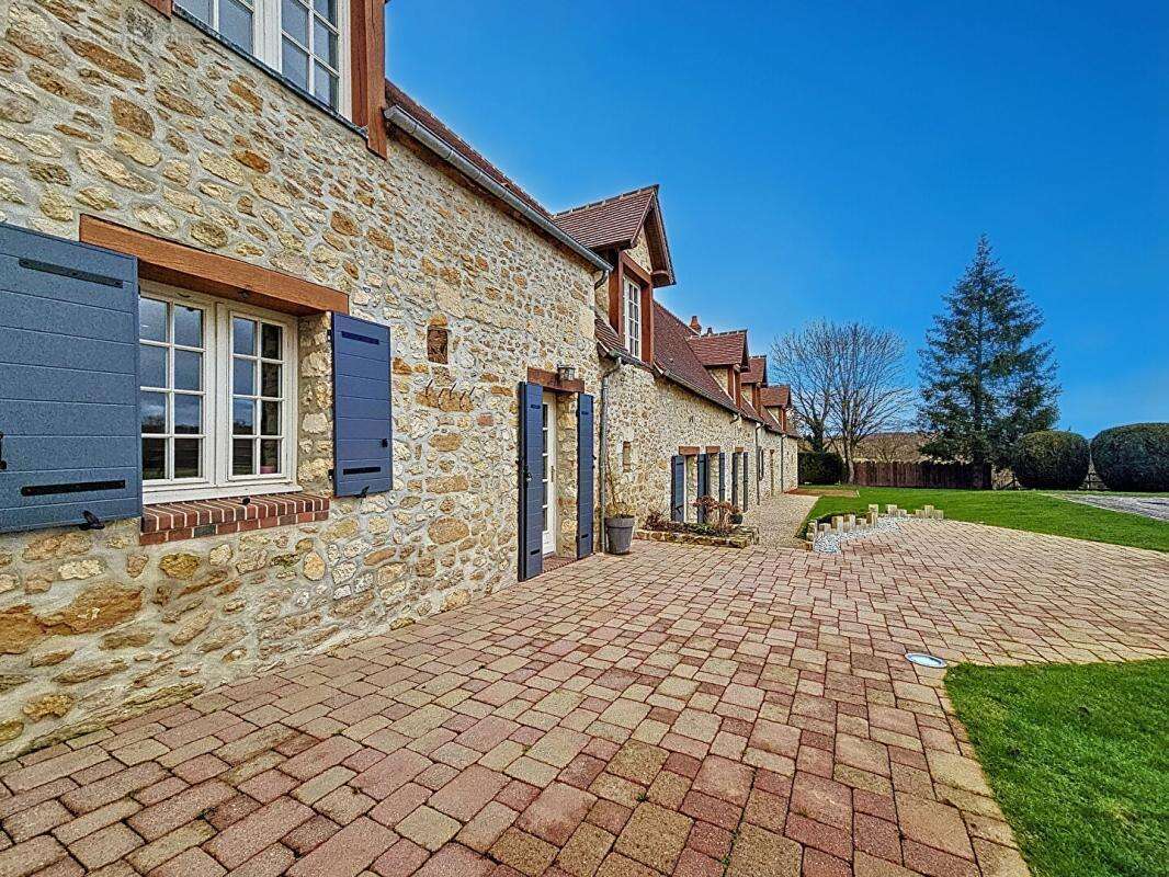 Maison à LE MELE-SUR-SARTHE