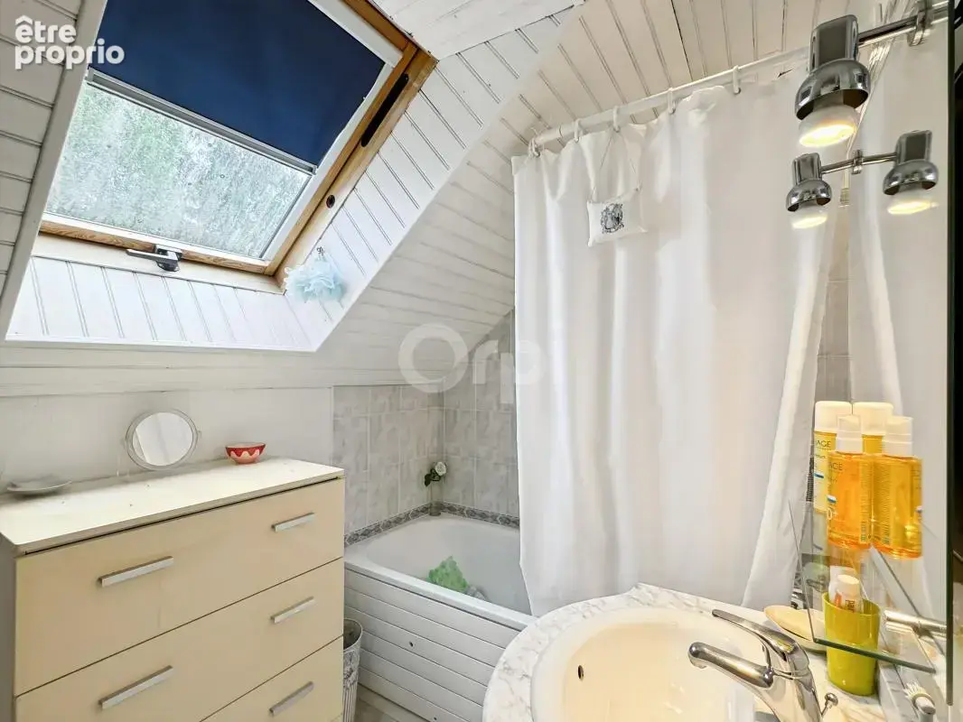 Maison familiale avec vie de plain-pied – À proximité d’Évreux - photo 13