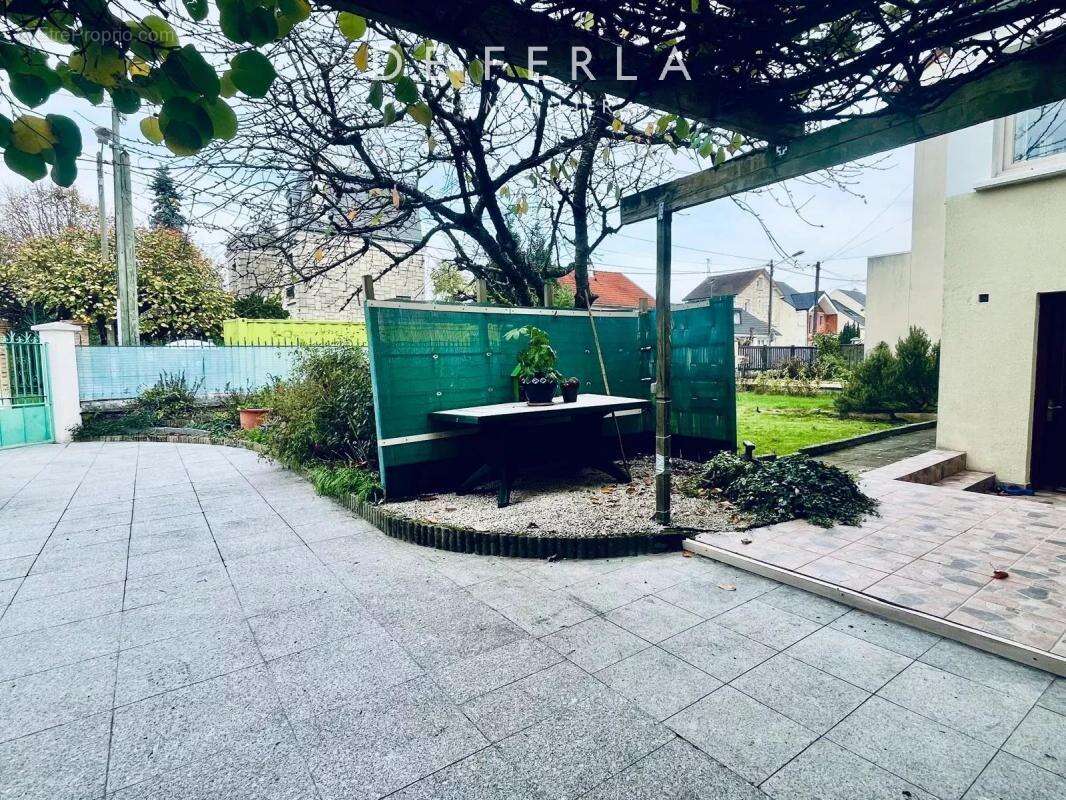 Maison à VILLIERS-SUR-MARNE