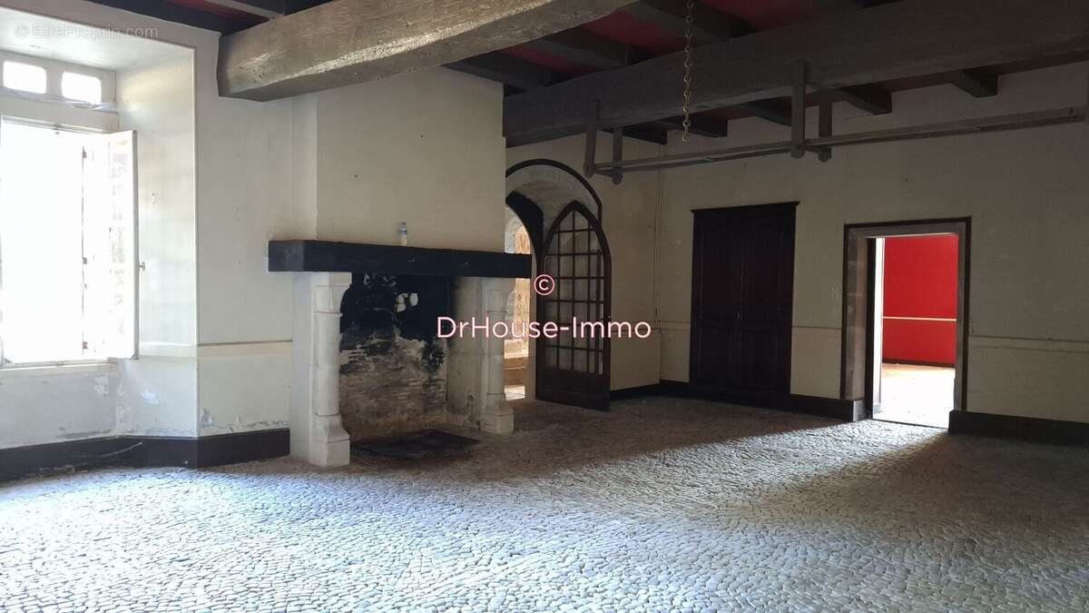 Maison 442 m² à Saint-Claud  - photo 13