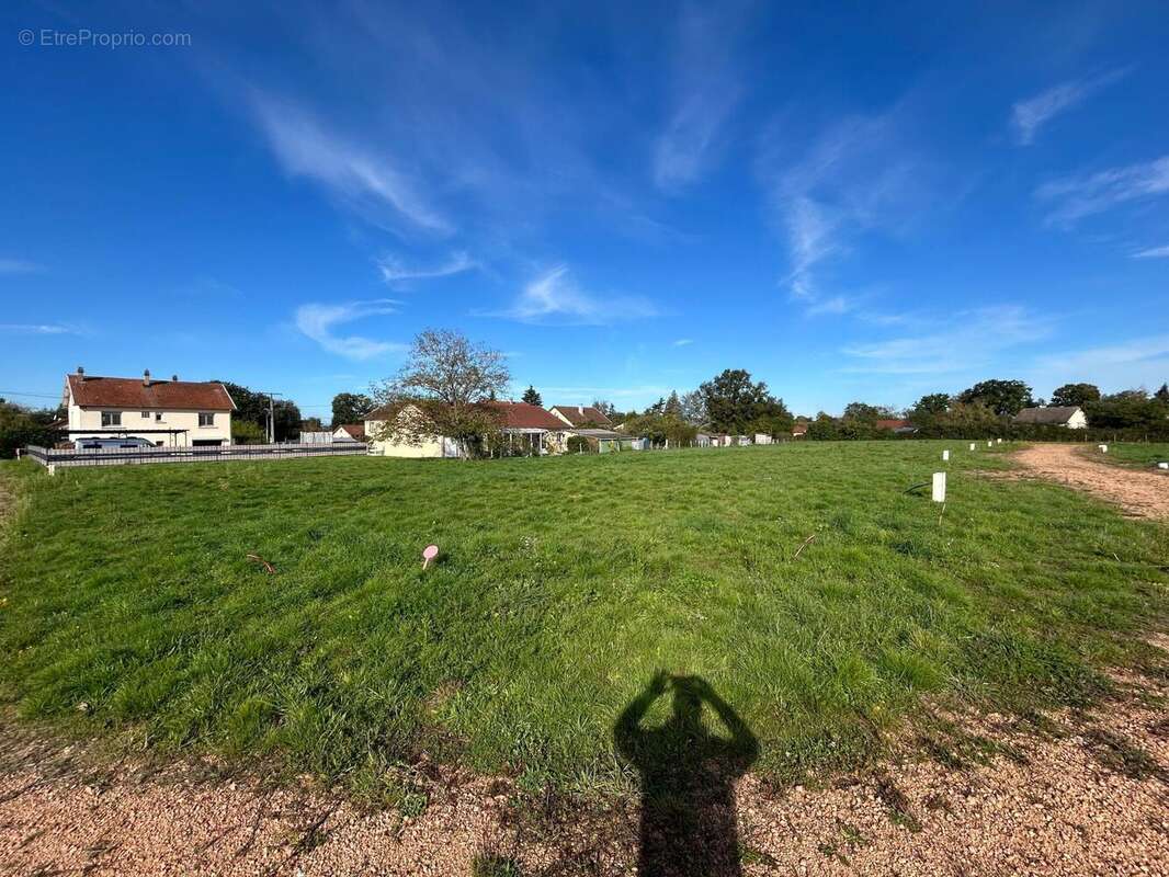 Photo 3 - Terrain à VENDAT