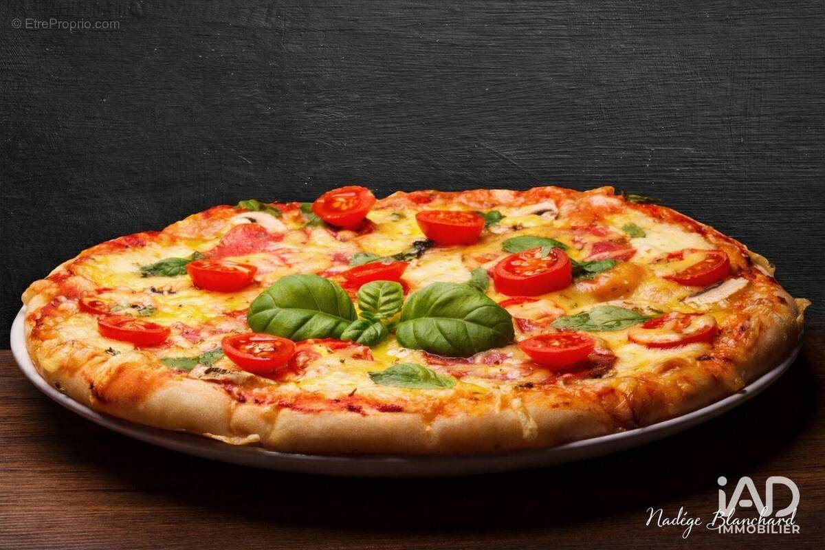 Photo 1 - Commerce à LA ROCHELLE