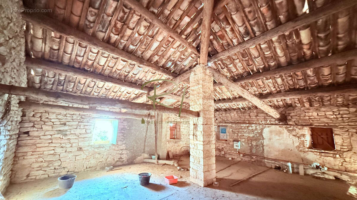 Maison à ORGNAC-L&#039;AVEN